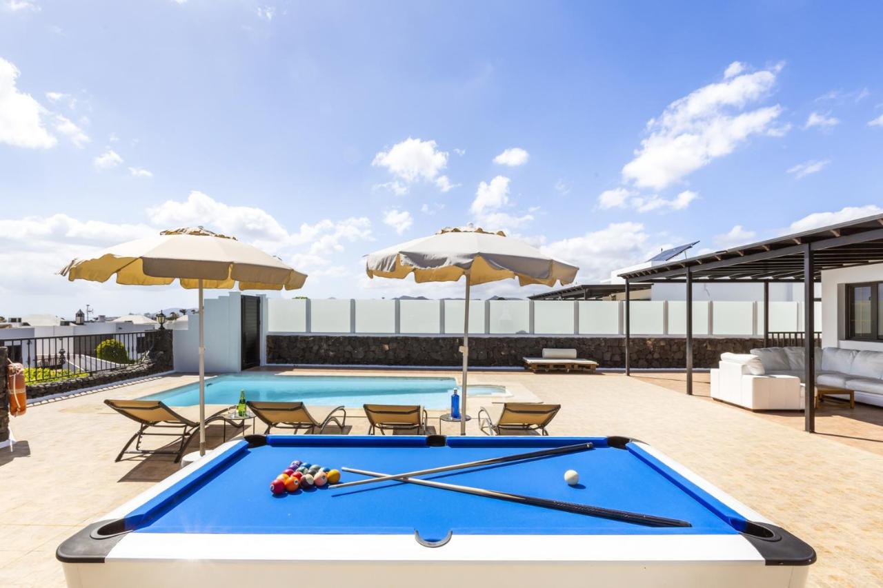 Villa 22 Puerto del Carmen  Buitenkant foto