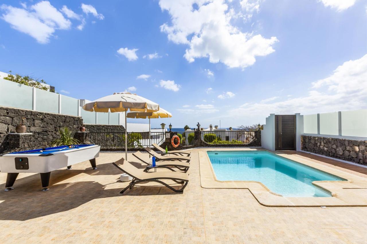 Villa 22 Puerto del Carmen  Buitenkant foto